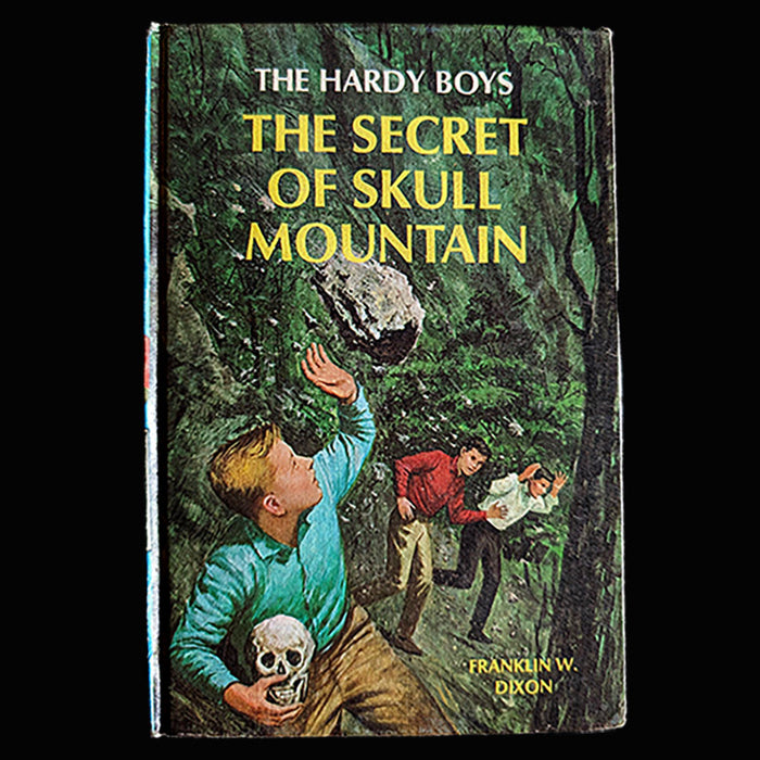 27 The Secret of Skull Mountain (1966): Vintage Hardy Boys Book Blue-Back image 0