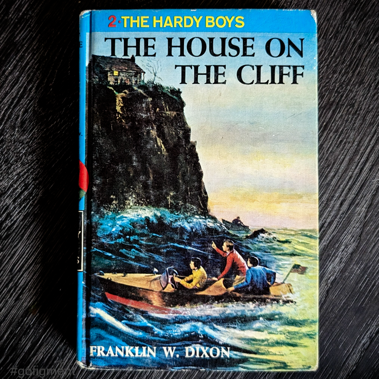 02 The House on the Cliff (Blue Bar): Vintage Hardy Boys Book Blue-Back image 0
