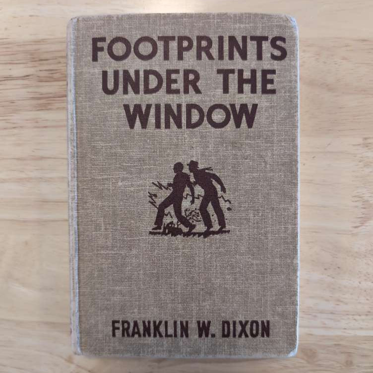 Vintage Hardy Boys book Footprints Under the Window by Franklin W. Dixon published by Grosset & Dunlap