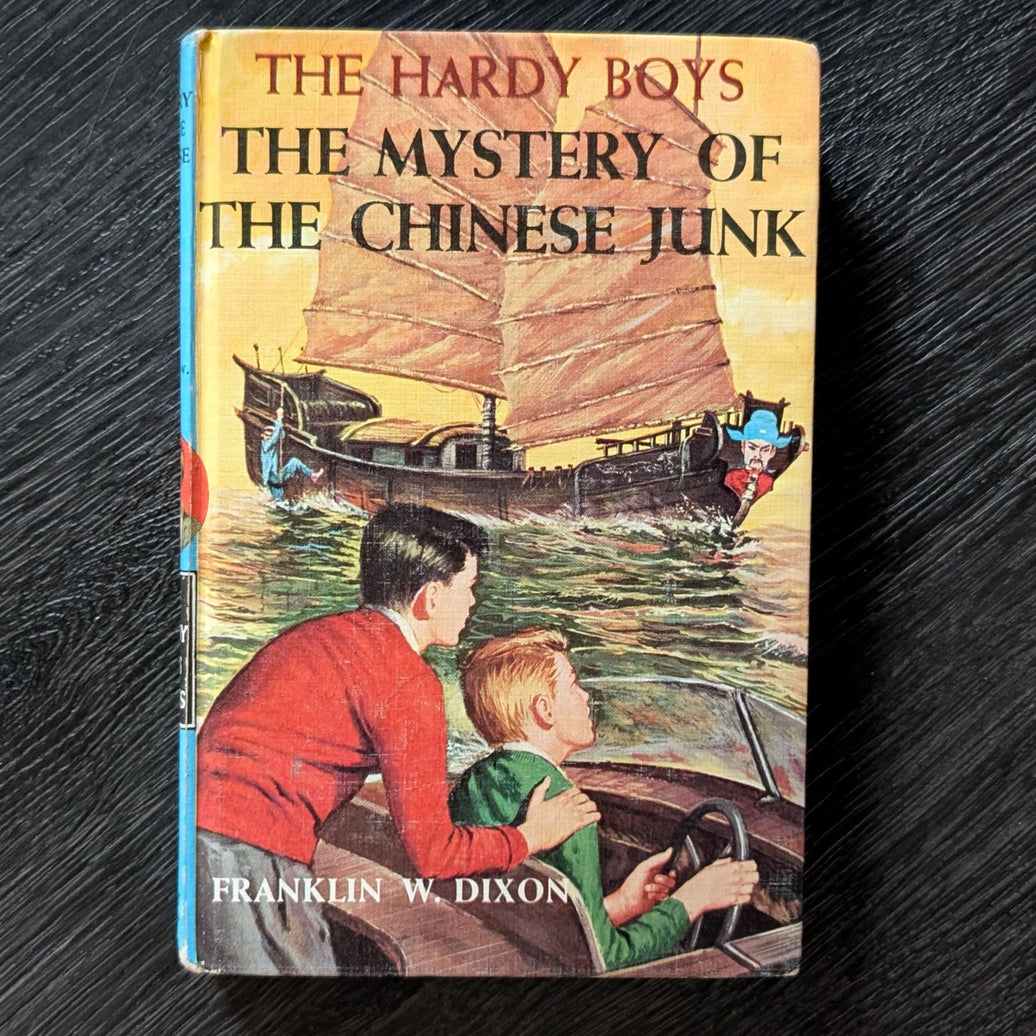 39 The Mystery of the Chinese Junk (1960-BE): Vintage Hardy Boys Book Bl image 0