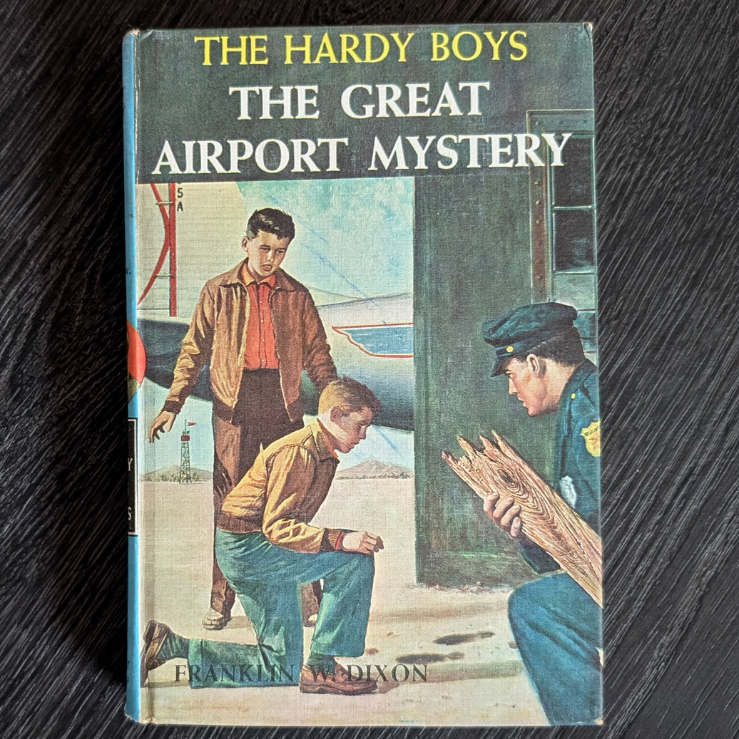 09 The Great Airport Mystery (1930-BE): Vintage Hardy Boys Book Blue-Bac image 0