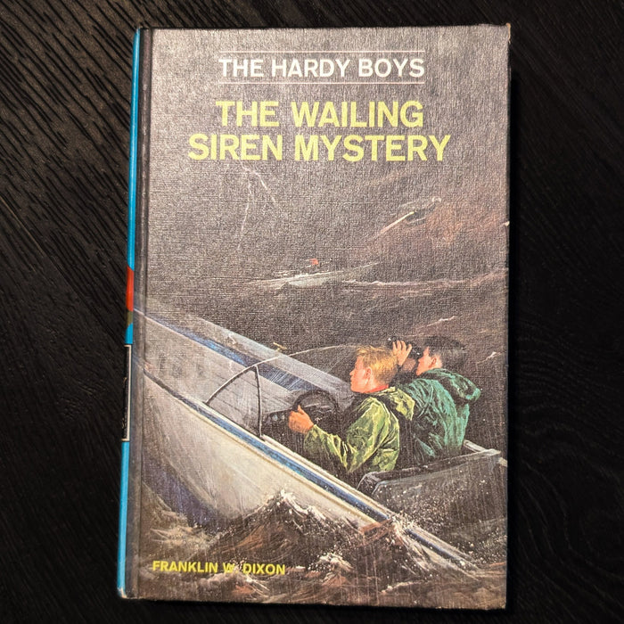 30 The Wailing Siren Mystery (1968): Vintage Hardy Boys Book Blue- image 0