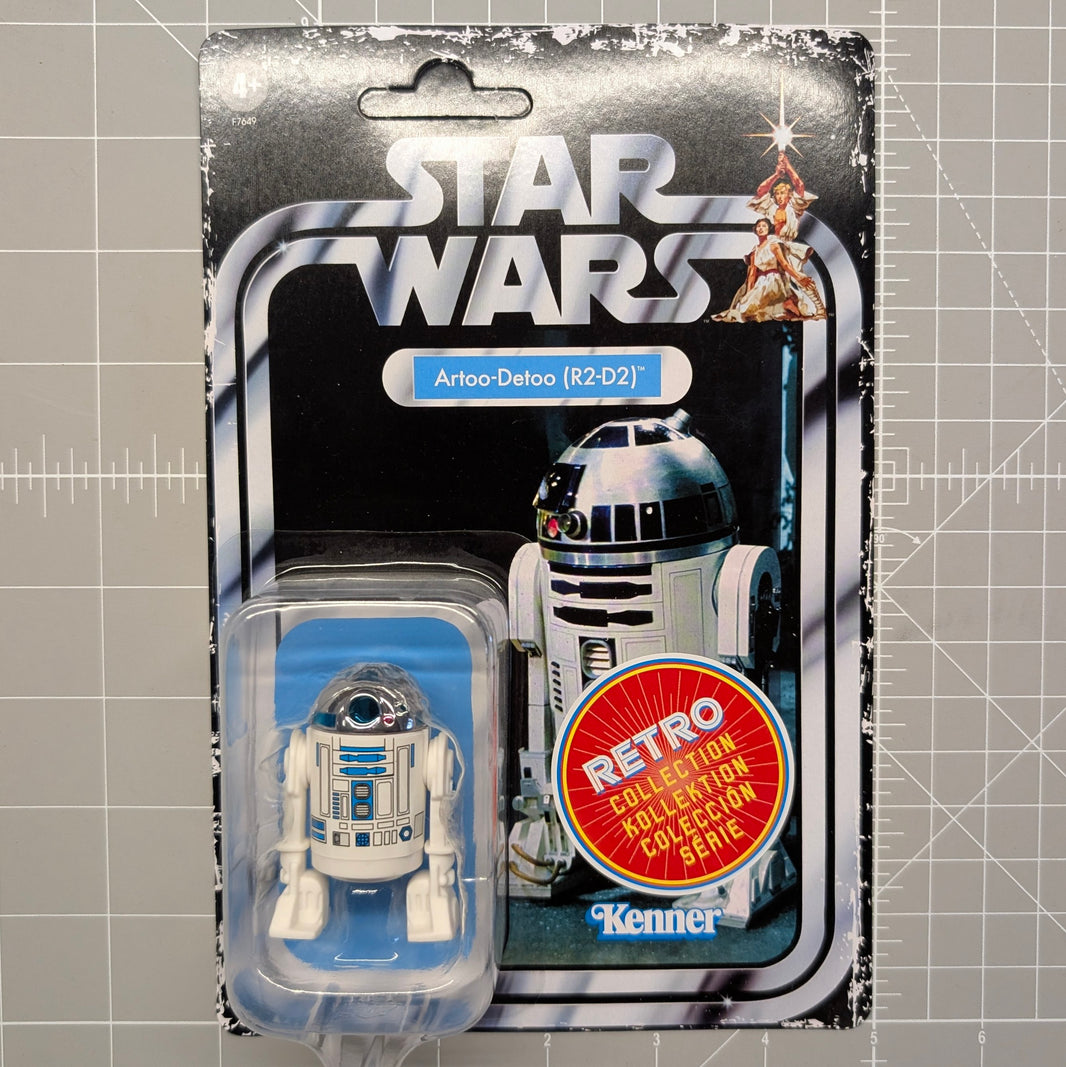 R2-D2 Star Wars Retro Collection Action Figure in case ANH by Kenner