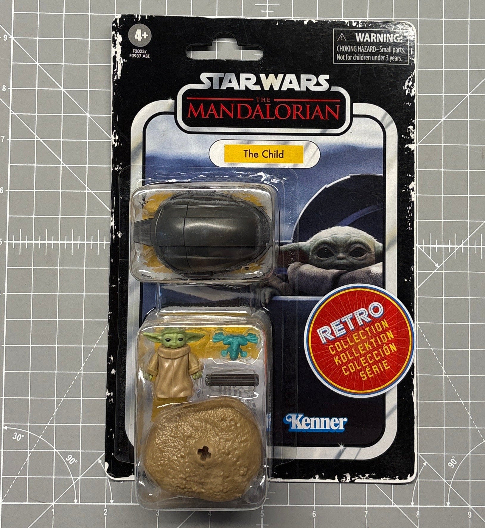 The Child Star Wars Retro Collection Action Figure in case MANDO by Kenner in packaging