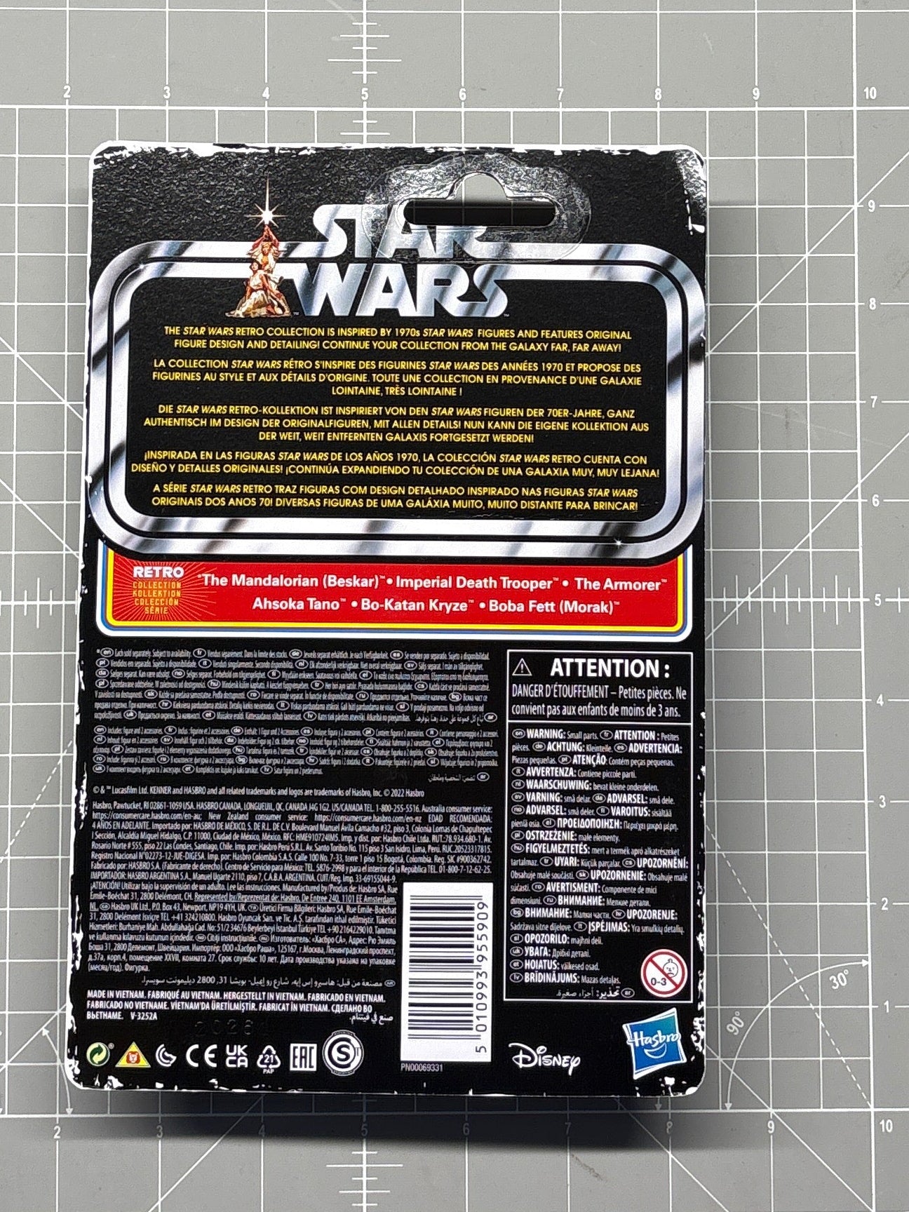 Ahsoka Tano Star Wars Retro Collection Action Figure 1:18 Scale MANDO by Kenner