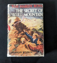 27 Secret of Skull Mountain (1948-Dust): The Hardy Boys Book image 5