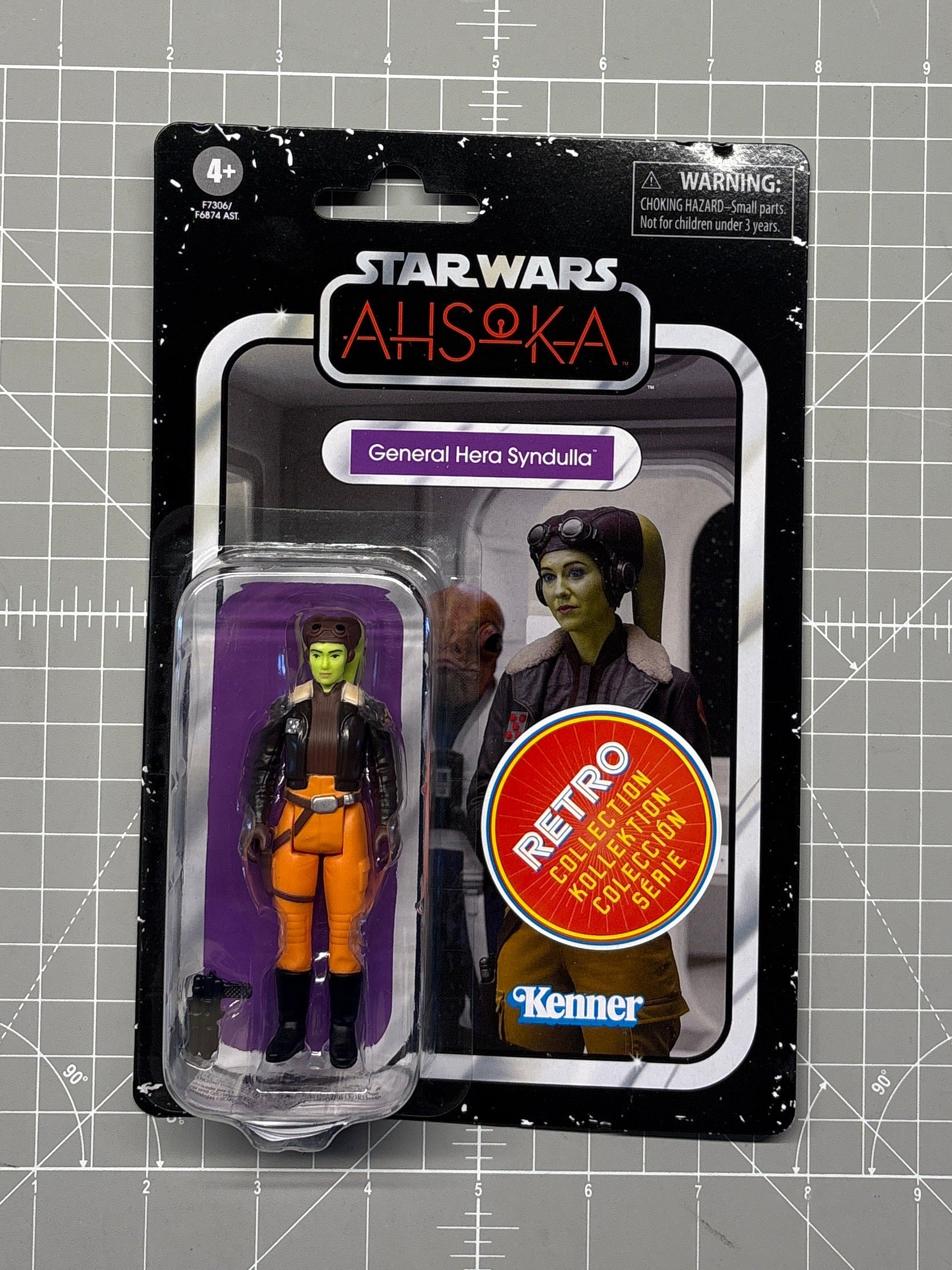 General Syndulla Star Wars Retro Collection Action Figure in case Ahsoka by Kenner in package