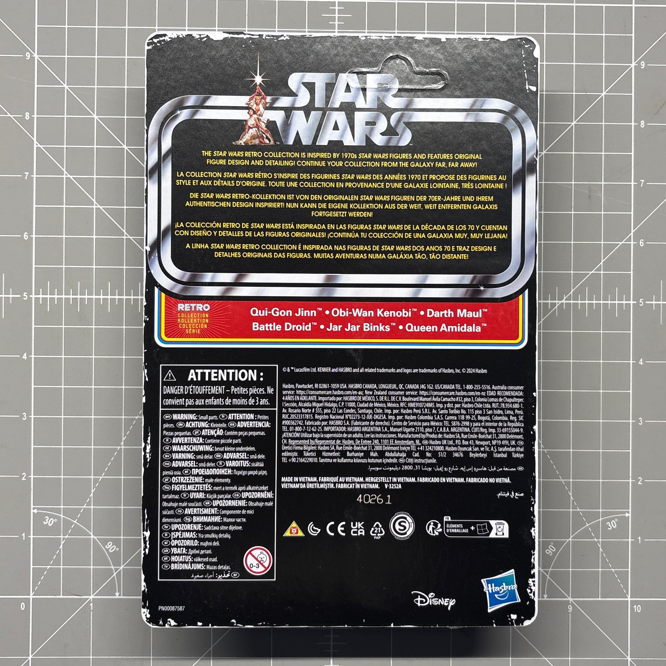 Obi-Wan Kenobi Star Wars Retro Collection Action Figure in case Kenner packaging back