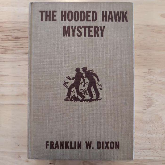 34 The Hooded Hawk Mystery (1954-Brown): Vintage Hardy Boys Book image 0