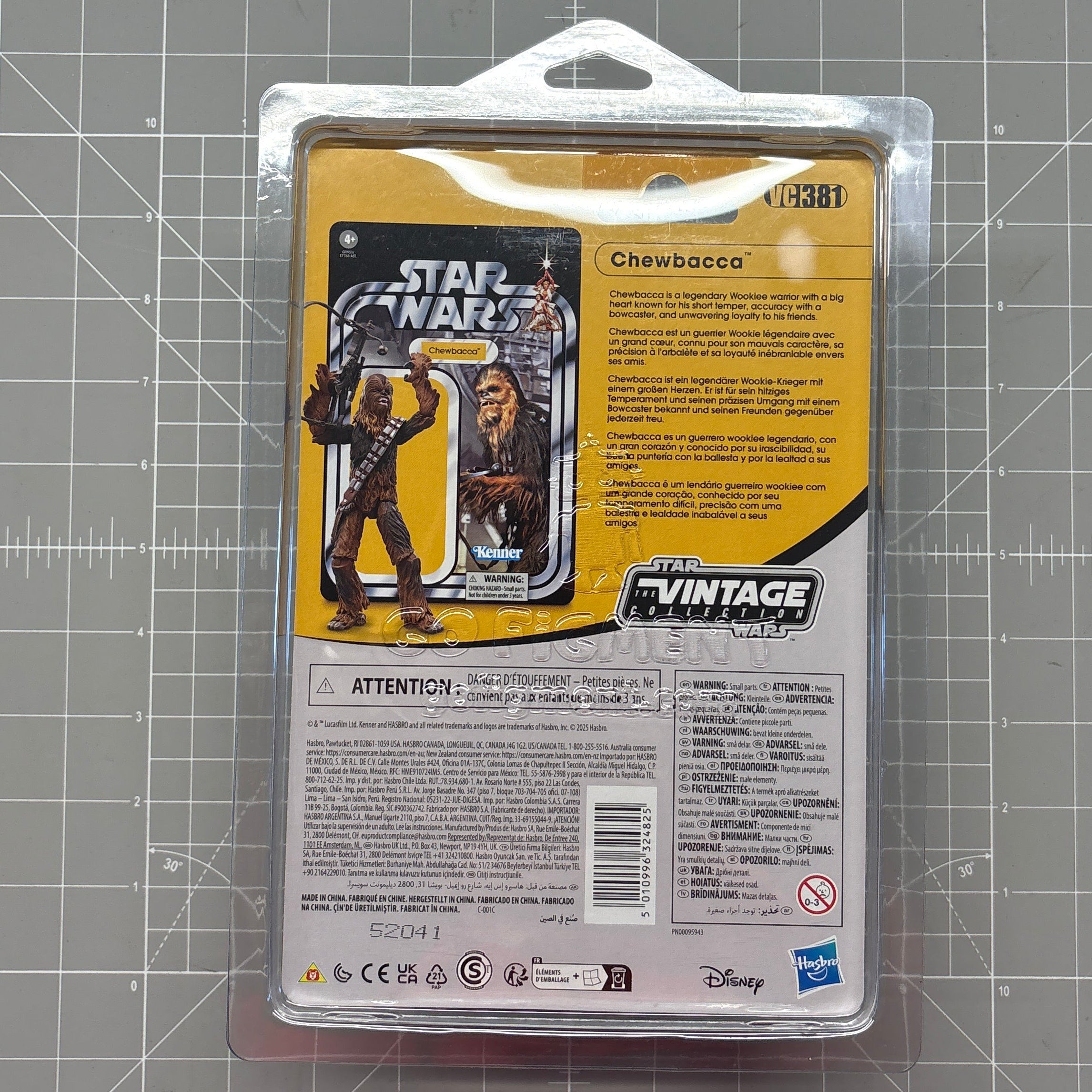 Chewbacca 1:18 | 3.75" Star Wars The Vintage Collection Action Figure (VC381) in case, back, Kenner
