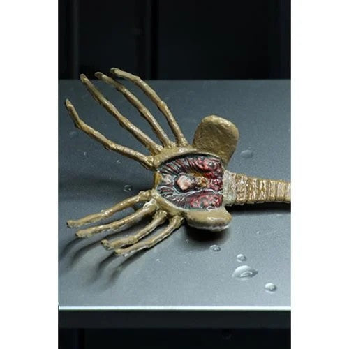 Alien Ultimate 40th Anniversary Big Chap 7-Inch Xenomorph Action Figure accessory featuring detailed alien facehugger by NECA new in box collectible