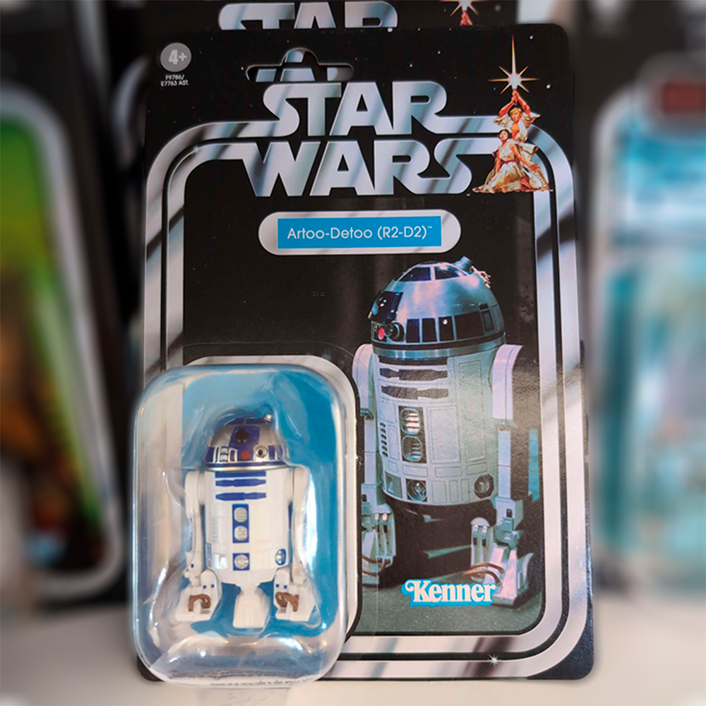 Hasbro Star Wars Vintage Collection Artoo-Detoo R2-D2 action figure in classic Kenner packaging design