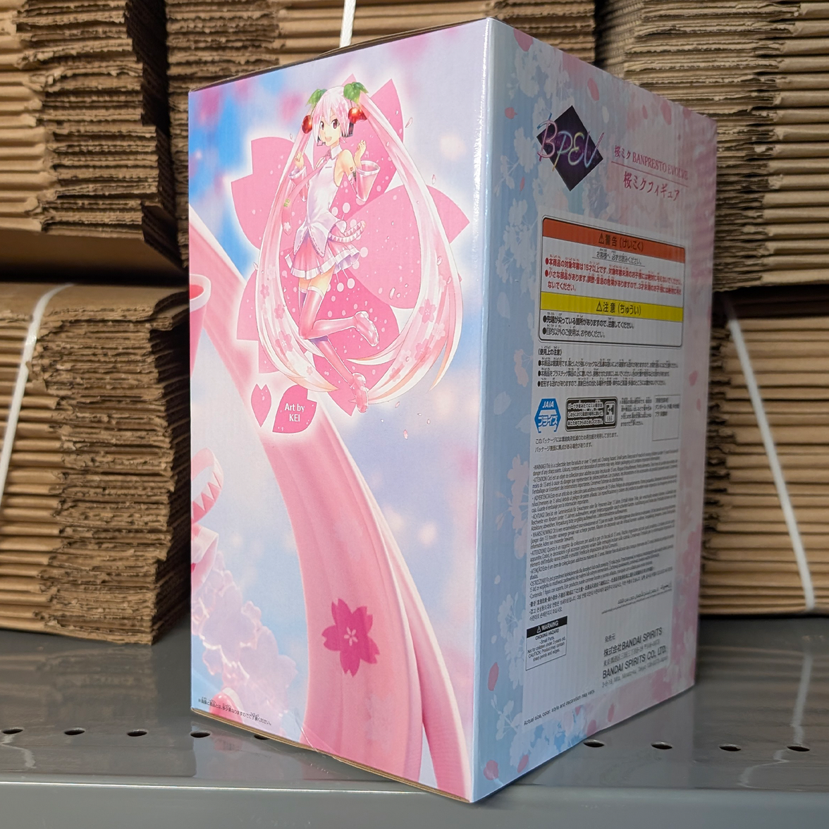 Sakura Miku Evolve 9" Banpresto Anime Statue Hatsune Miku Figure in new box with pink cherry blossom design packaging