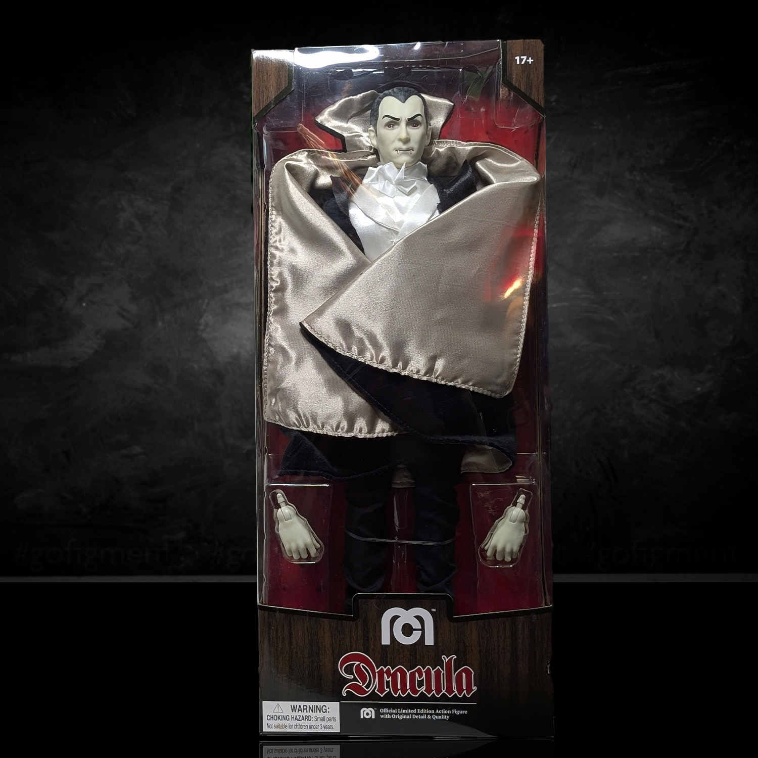 Mego 8-inch Dracula figure with satin cape and white ruffled collar featuring extra hand accessories in clear packaging