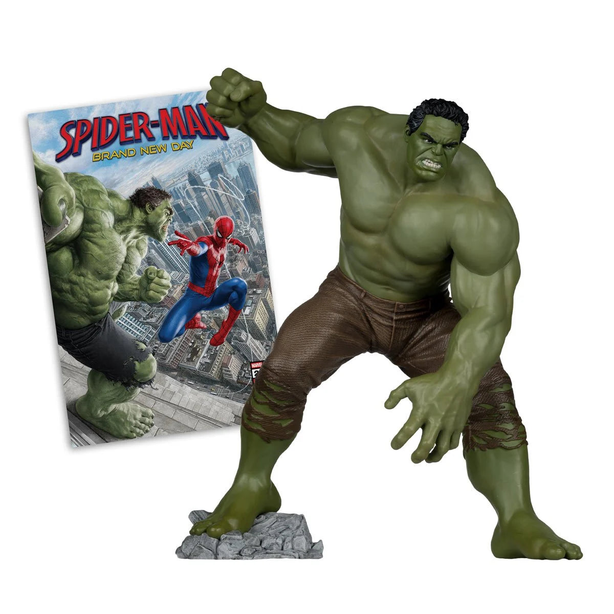 Hulk - Brand New Day 1:6 Scale Posed Figure Statue McFarlane Toys by Hasbro with comic cover backdrop.