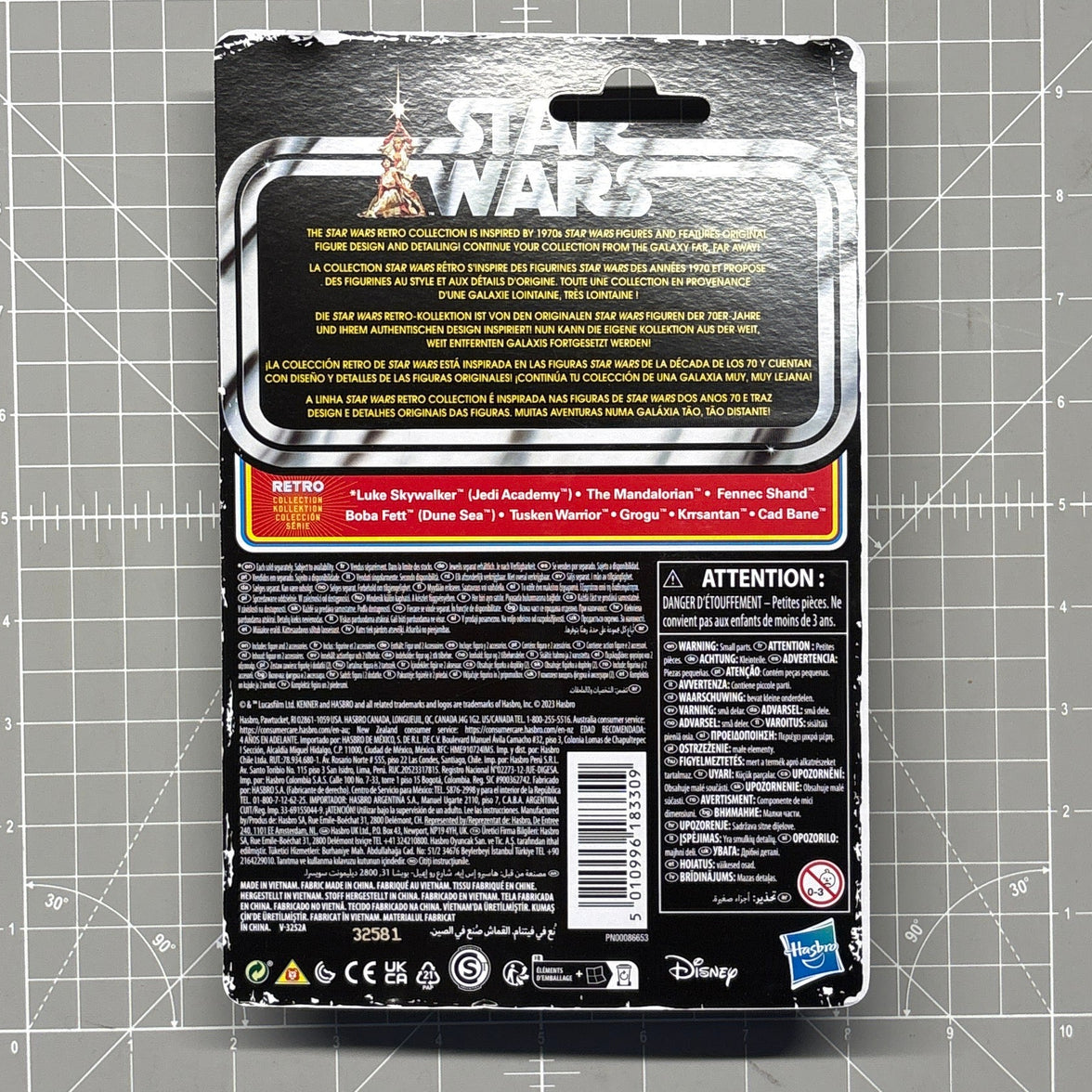 The Mandalorian Star Wars Retro Collection Action Figure 1:18 Scale BOBF by Kenner, back packaging
