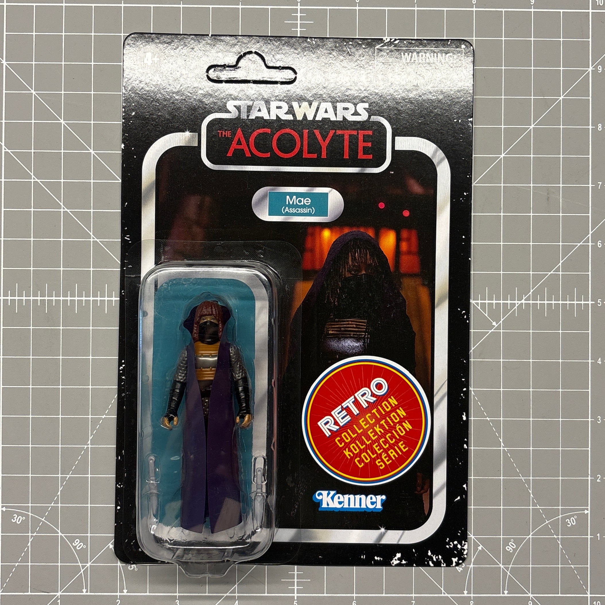 Mae the Assassin Star Wars Retro Collection Action Figure 1:18 Scale Acolyte by Kenner in blister packaging