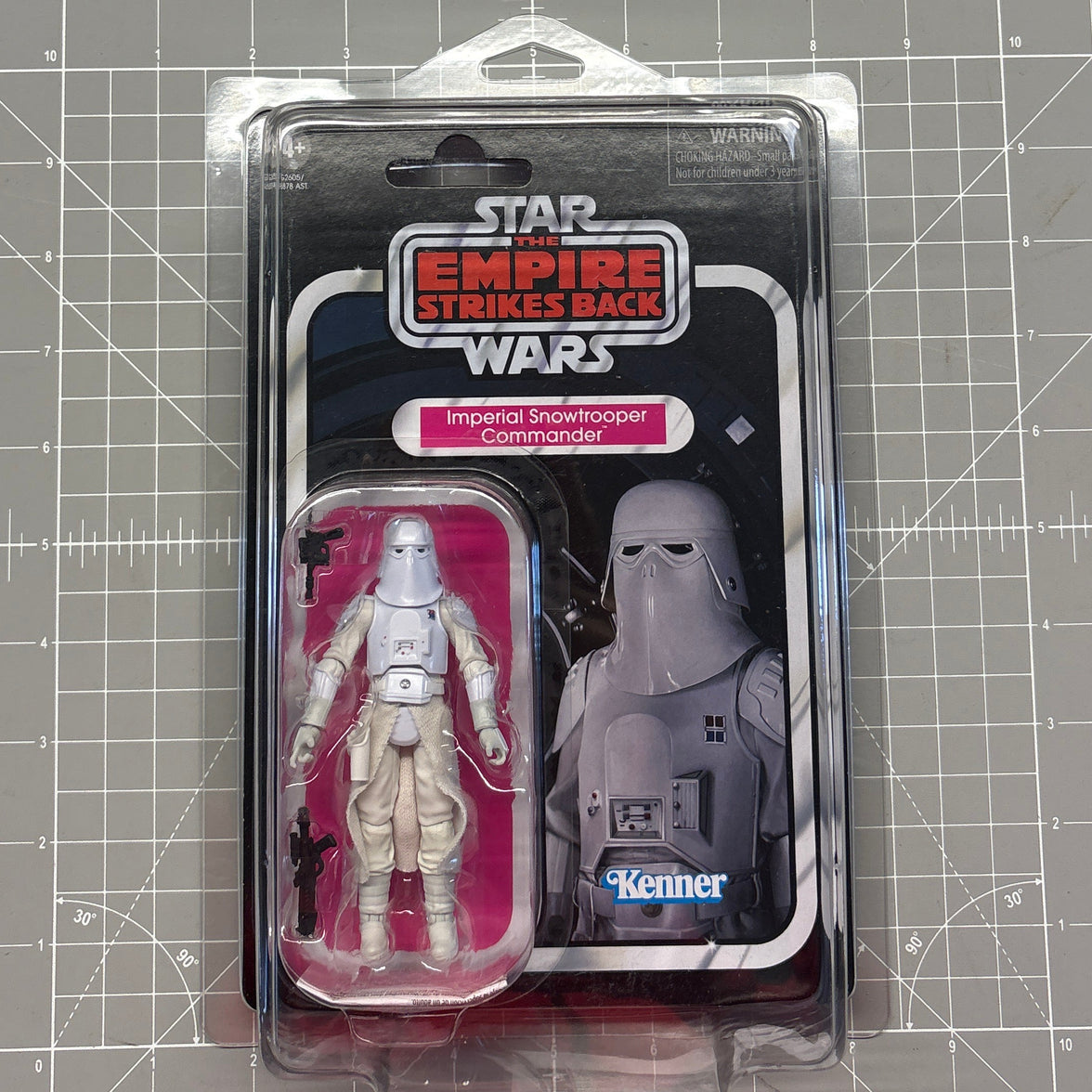 Kenner Imperial Snowtrooper Commander 1:18 | 3.75" Star Wars The Vintage Collection Action Figure (VC394)