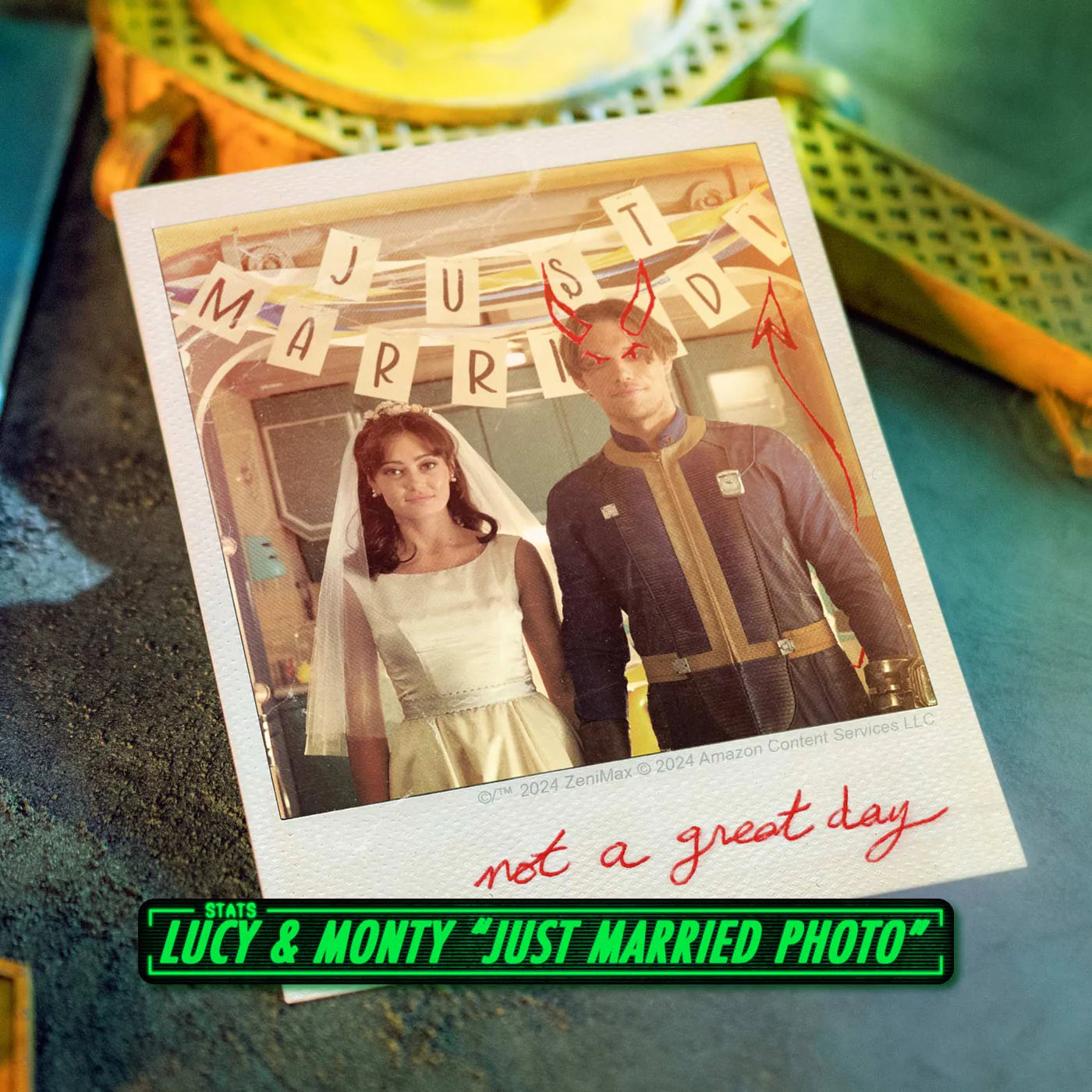 Fallout - Lucy's Dwellers Kit: Exclusive Vault 33 Collector's Box Set with "Just Married" photo by Doctor Collector mint condition