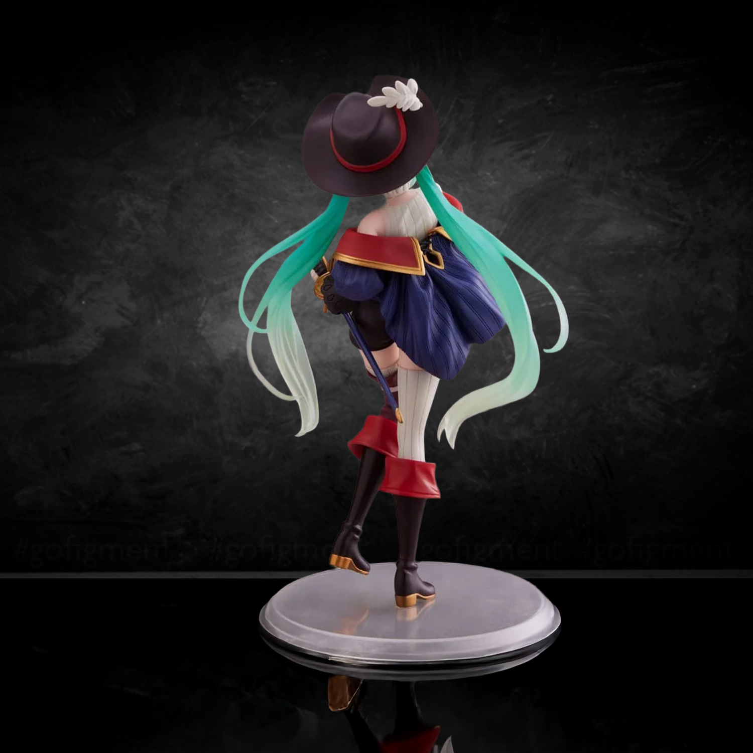 Banpresto Evolve Hatsune Miku Wonderland Puss in Boots 8.3" Premium Figure - Authentic collectible toy