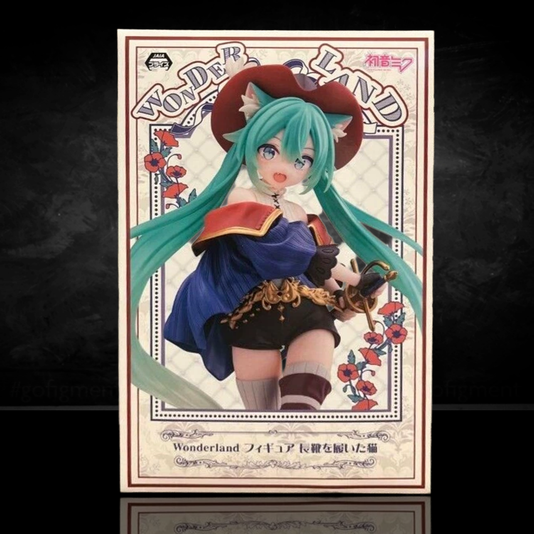 Banpresto Evolve Hatsune Miku Wonderland Puss in Boots 8.3" Premium Figure - Authentic in detailed packaging standing on black surface