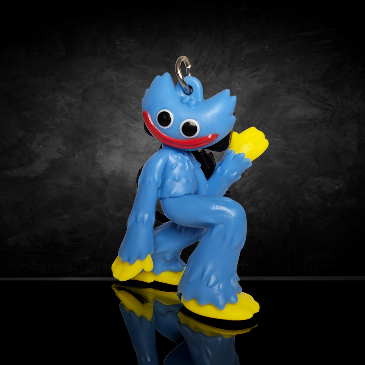 Poppy Playtime Collector Clips Series 1 U-Pick Confirmed Blind Box featuring crouching blue character with yellow feet by Go Figment