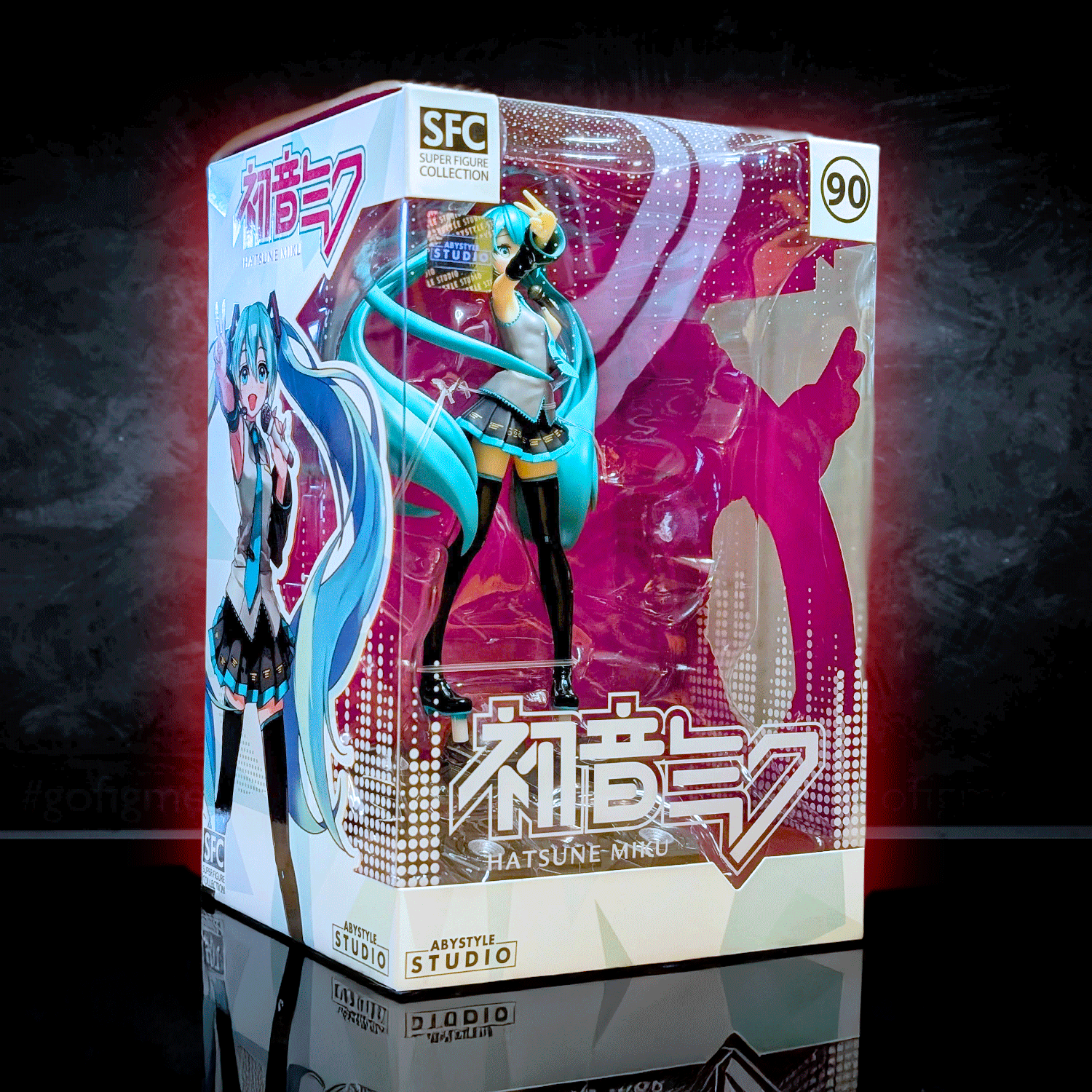 Abysse 1:10 scale Hatsune Miku SFC collectible statue with flowing twin tails in detailed dynamic pose in clear display box