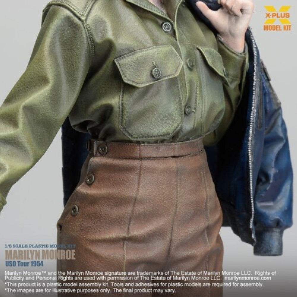 Marilyn Monroe USO Tour 1954 1/8 Scale Model Kit X-Plus detailed clothing textures and realistic fabric folds.
