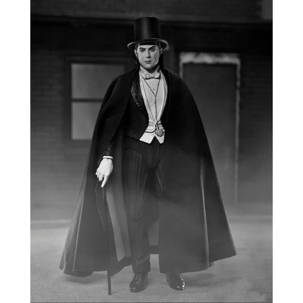 Dracula of Carfax Abbey Black and White 7 inch Neca Action Figure Universal Monsters in classic cape and top hat new in box collectible