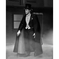 Dracula of Carfax Abbey Black and White 7 inch Neca Action Figure Universal Monsters in classic cloak and top hat new in box