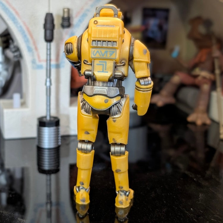 Hasbro Star Wars NED-B Droid Factory 3.75-inch action figure detailed yellow maintenance droid from Galaxy's Edge