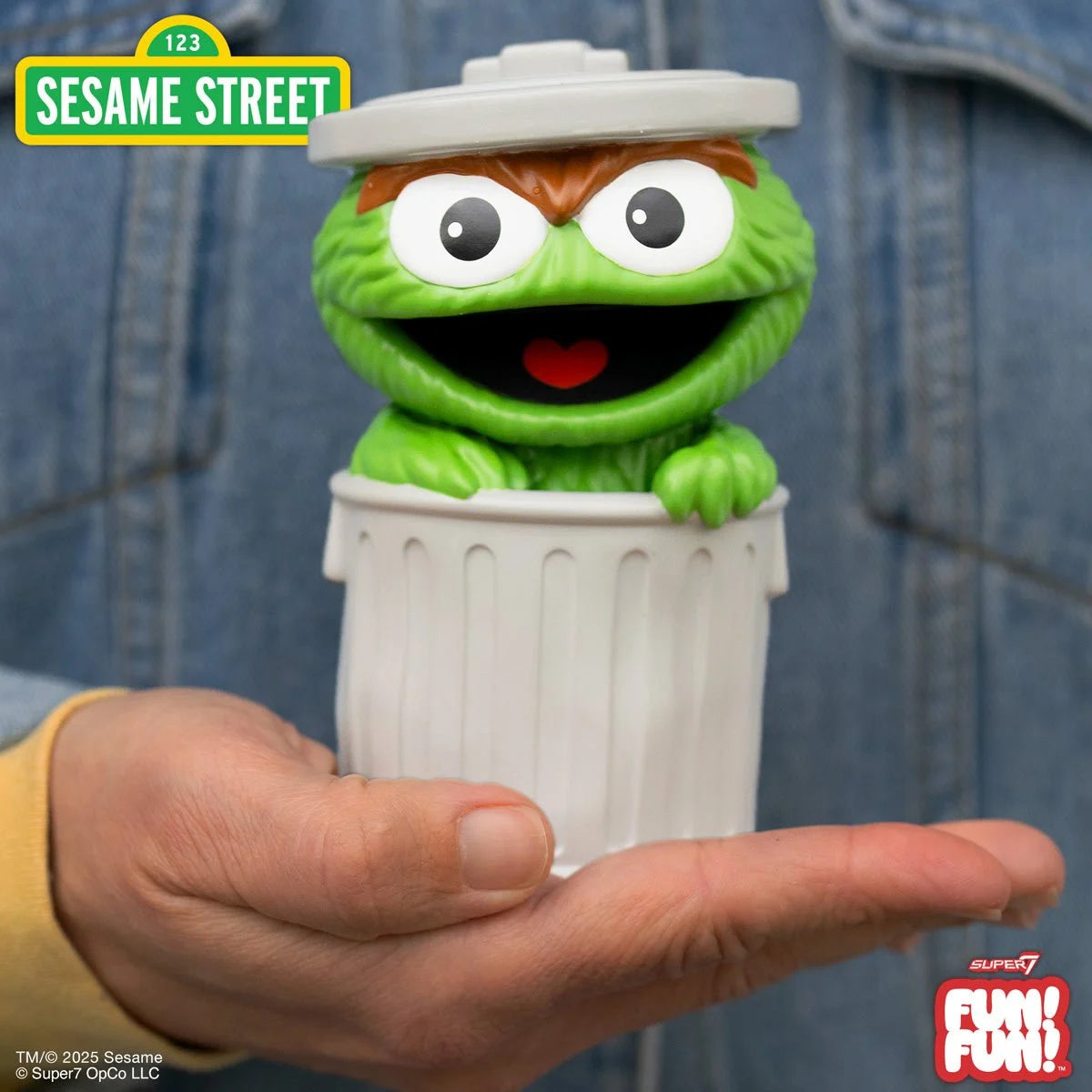 Sesame Street Oscar the Grouch (Green) FUN! FUN! Vinyl Figure new in box collectible by Super7 in trash can design