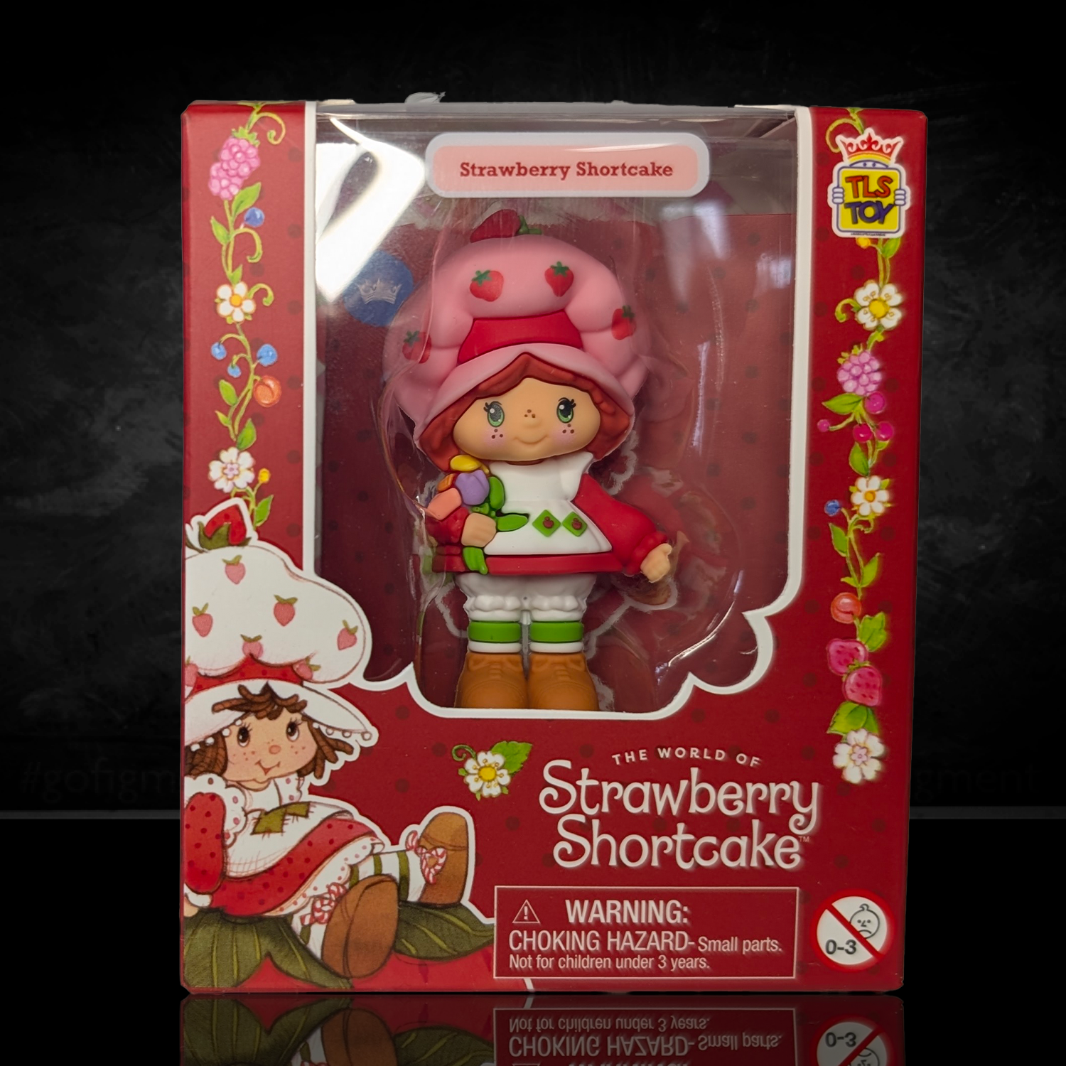 Strawberry Shortcake 2.5" Strawberry Shortcake with Flower Basket Cheebee Figure by Loyal Subjects in red decorative box