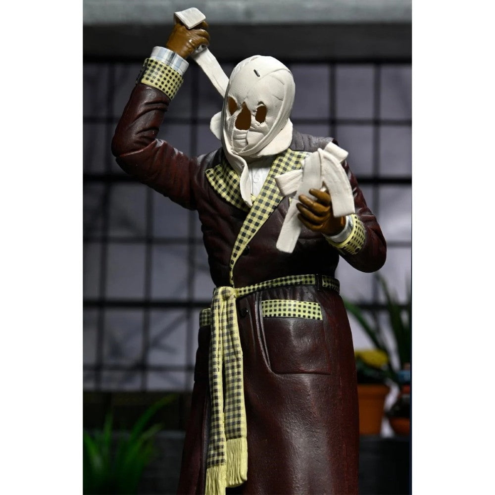 The Invisible Man Kemp House Color Universal Monsters Ultimate Action Figure NECA 7” wearing brown robe with scarf new in box collectible