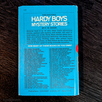 08 The Mystery of Cabin Island (1966-CAMEO):  Hardy Boys Book Blue Back image 3