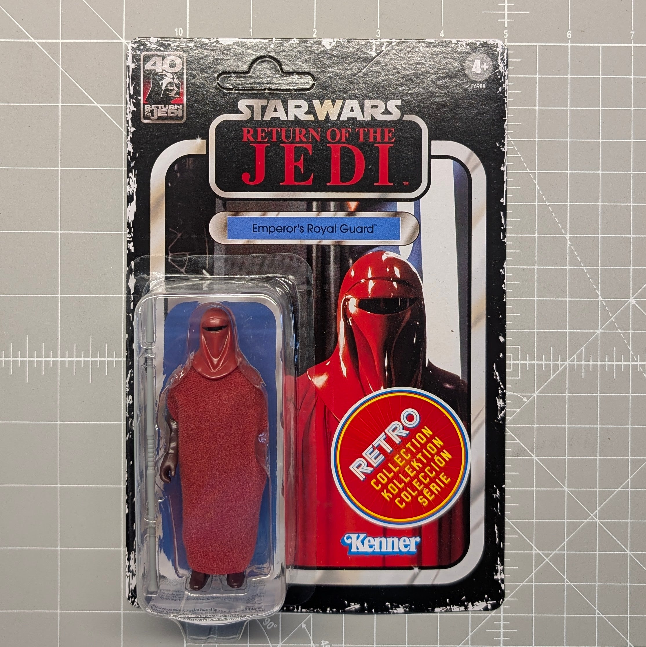 Emperor's Royal Guard Star Wars Retro Collection ROTJ Action Figure in case by Kenner