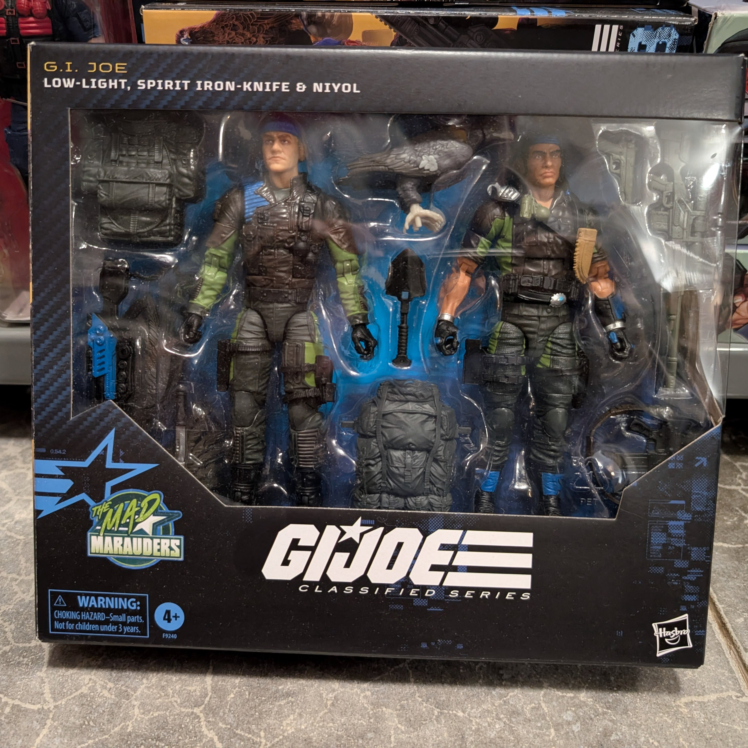Hasbro G.I. Joe Classified Series Low-Light Spirit Iron-Knife and Niyol action figures in window box packaging with accessories