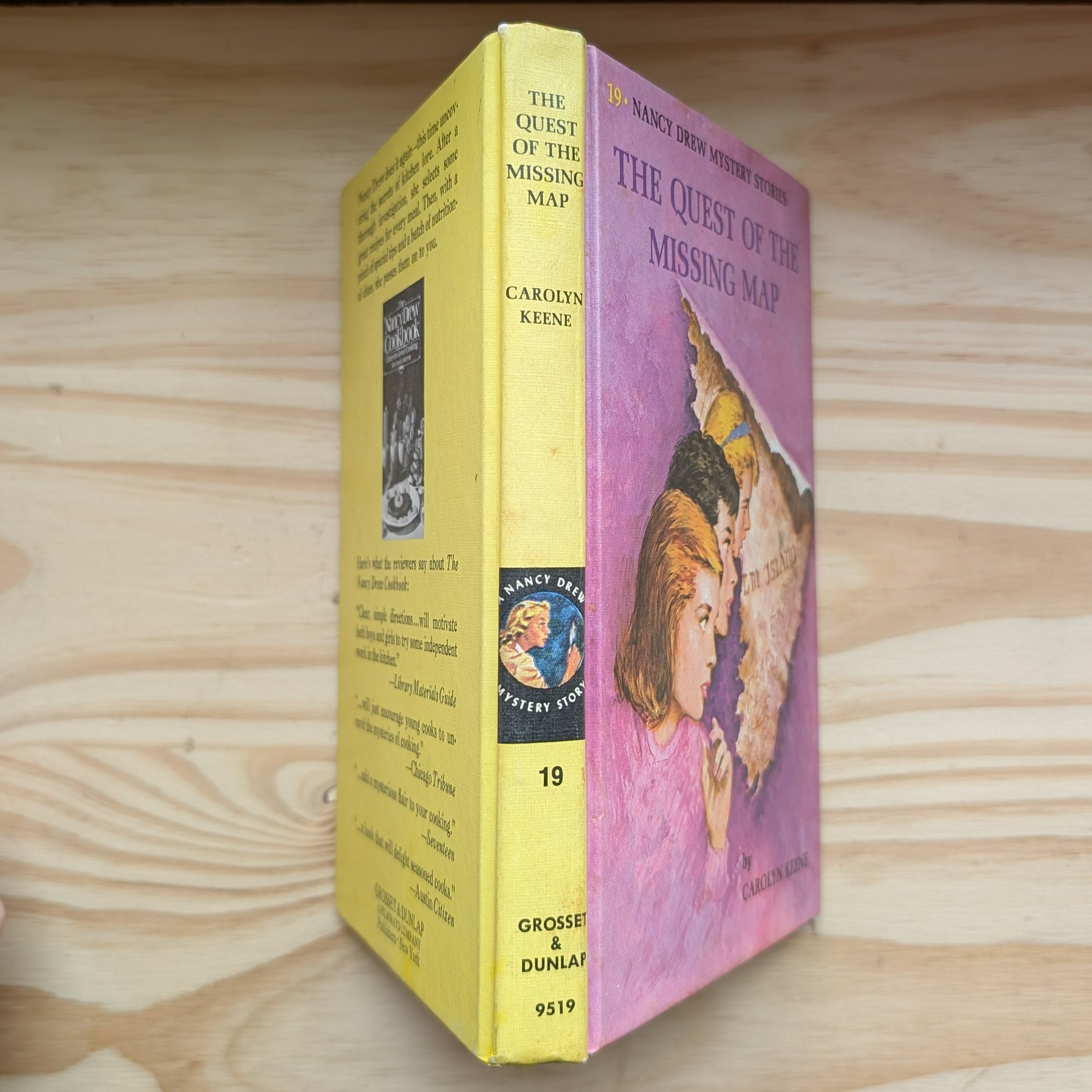 19 The Quest of the Missing Map Nancy Drew Mystery Books 1942/1969 (yn-we) by Grosset & Dunlp, Inc. vintage collectible book